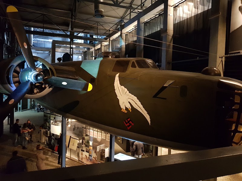 Warsaw Uprising Museum - Warsaw Uprising Museum Grzybowska 79, 00-844 Warszawa, Poland