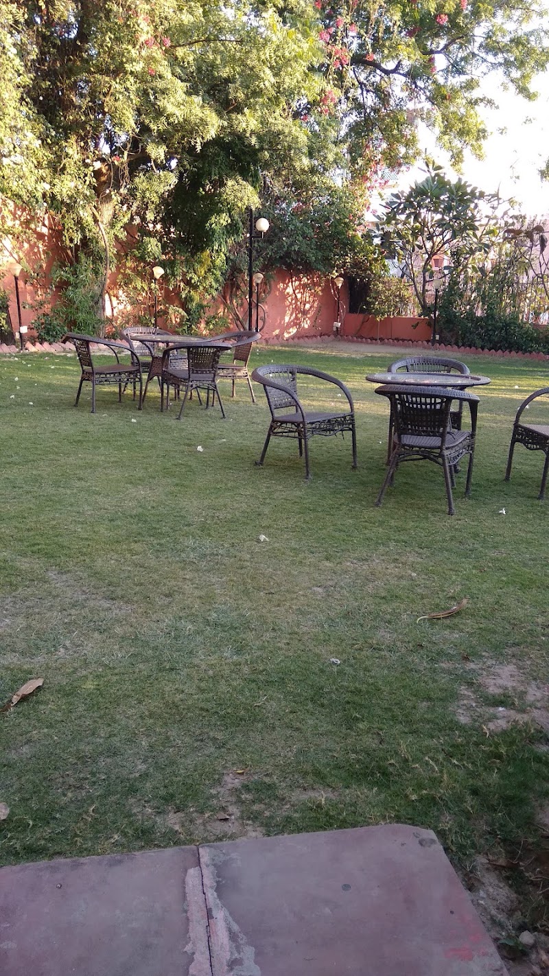 Ambavgarh Retreat - Ambavgarh Retreat 46 Near Fateh Sagar Lake, HMRH+2QV, Ambamata, Udaipur, Rajasthan 313004, India