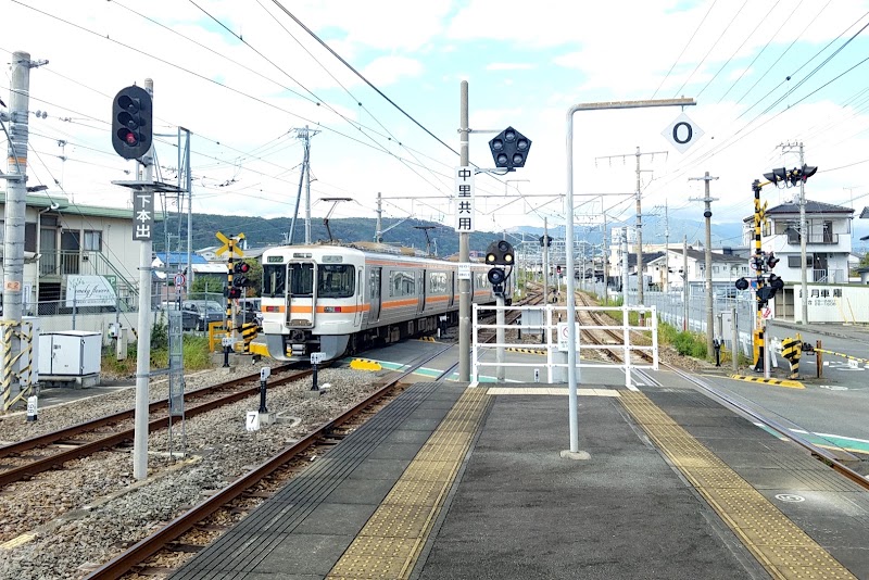 Nishi-Fujinomiya Station - Nishi-Fujinomiya Station 1 Kibunecho, Fujinomiya, Shizuoka 418-0042, Japan