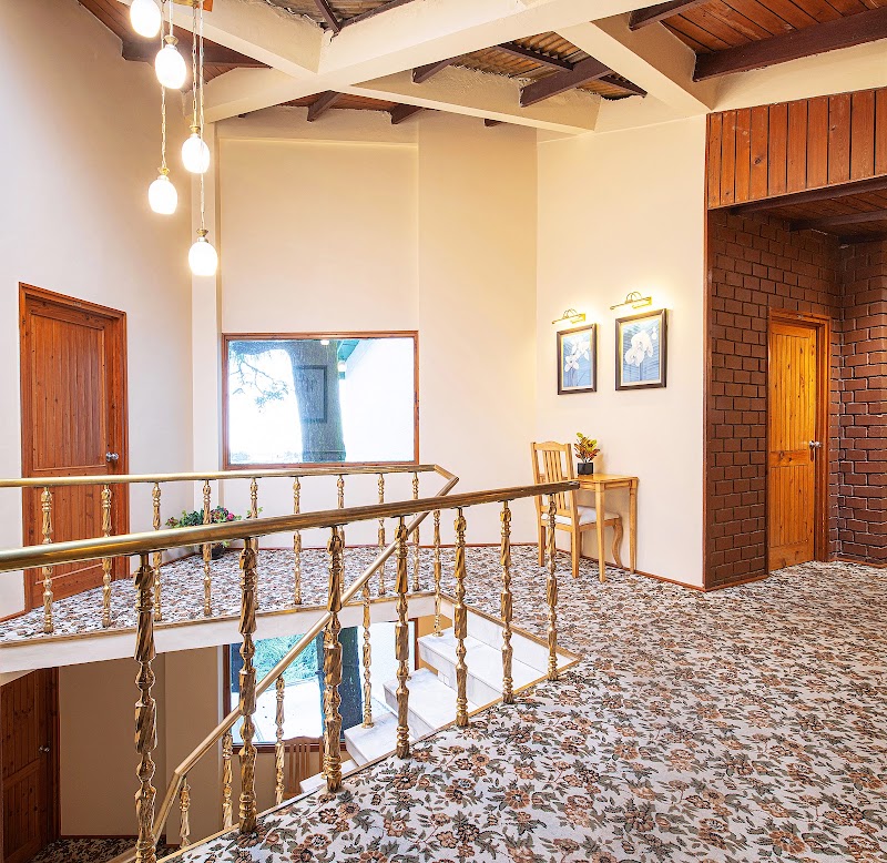 Honeymoon Inn - Honeymoon Inn The Mall, Shimla, Himachal Pradesh 171001, India