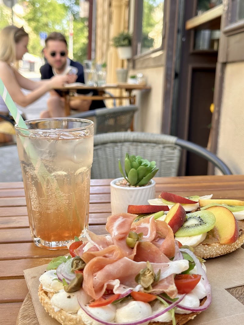 Můj Bagel - Můj Bagel Korunní 1321/62, 120 00 Praha 2-Vinohrady, Czechia