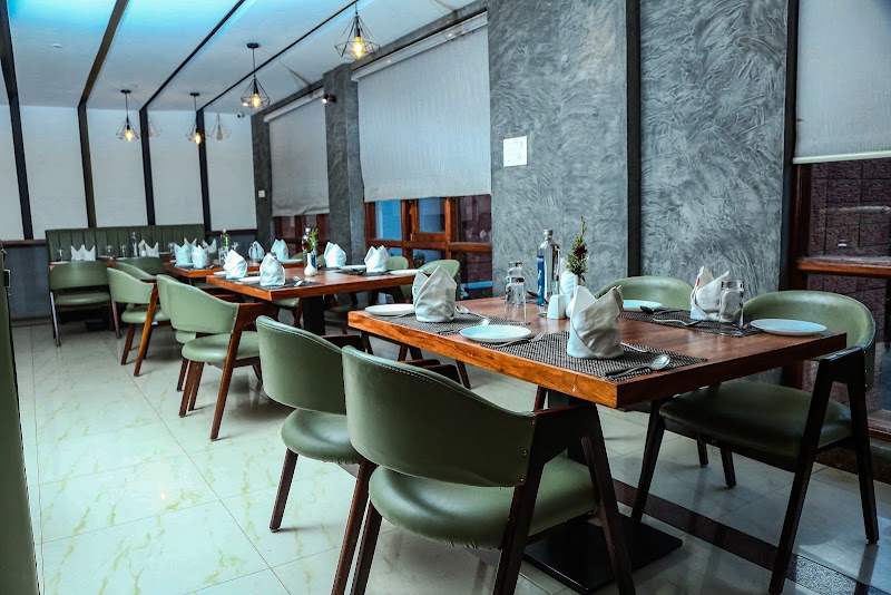 Zuka Fine Dining - Zuka Fine Dining PREETHI CLASSIC TOWERS, 29, Davisdale, Ooty, Tamil Nadu 643001, India