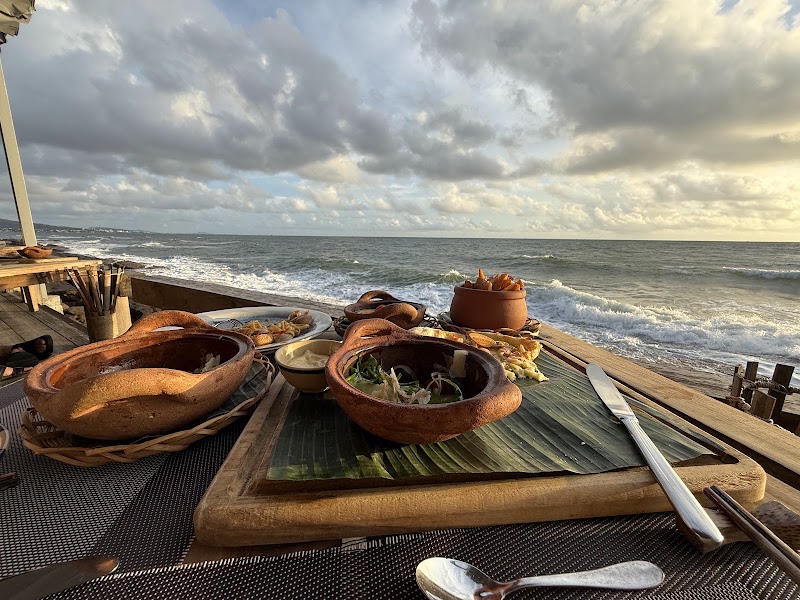 On The Rock Restaurant & Beach Bar - On The Rock Restaurant & Beach Bar Mango bay, Hẻm 8 Đường Lê Thúc Nha, Phú Quốc, An Giang 920000, Vietnam