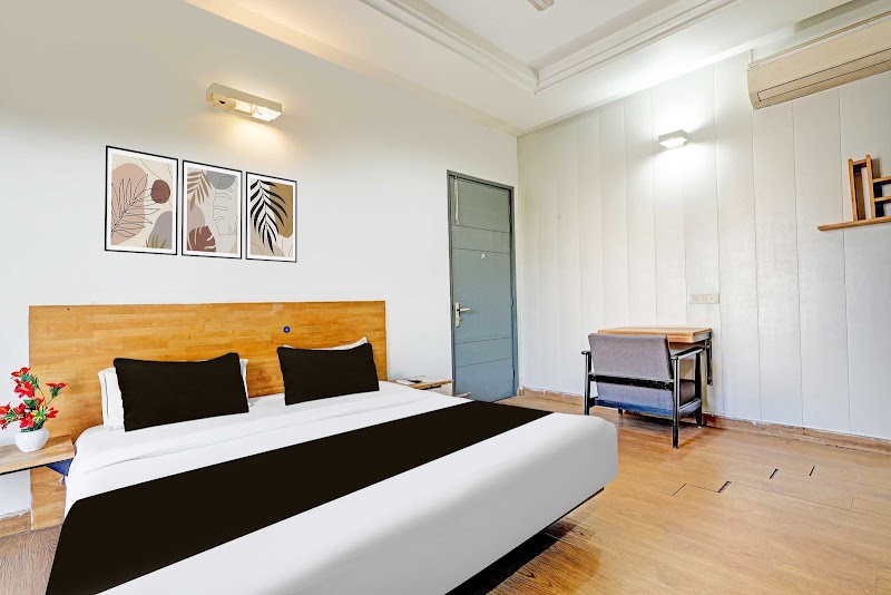 Hotel O Omaxe City Centre Gurgaon - Hotel O Omaxe City Centre Gurgaon Plot No. S-167, near Vatika Chowk, Block S, Uppal Southend, Sector 49, Gurugram, Haryana 122018, India