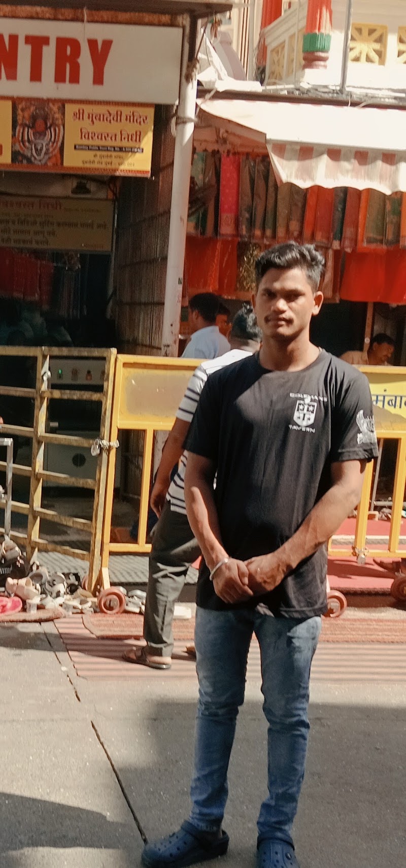 अंबा माई मंदिर - अंबा माई मंदिर 61/63, Mumba Devi Marg, Mumbadevi Area, Bhuleshwar, Mumbai, Maharashtra 400002, India