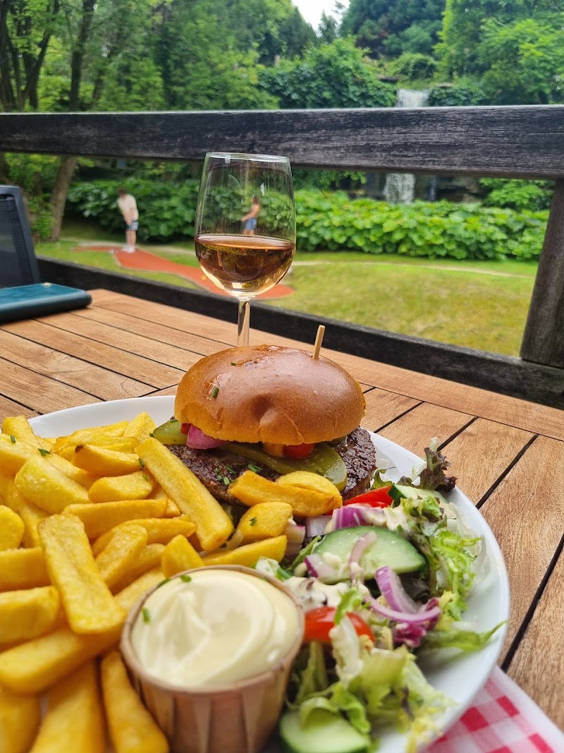 Restaurant Het Bergpaviljoen - Restaurant Het Bergpaviljoen Lingsforterweg 26, 5944 BE Arcen, Netherlands
