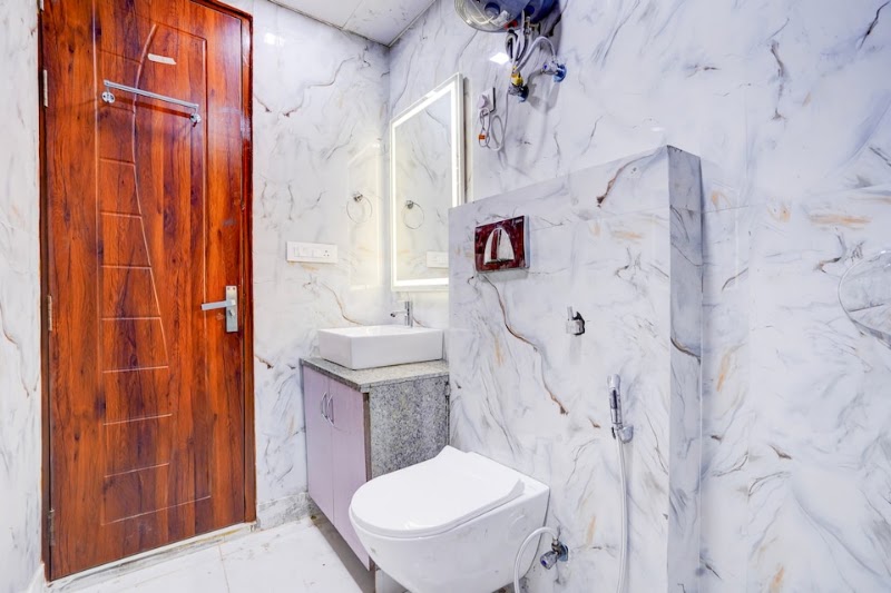 Super Townhouse by OYO Sector 93 Noida Expressway - Super Townhouse by OYO Sector 93 Noida Expressway Townhouse Sector 93, Noida-Greater Noida Expy, GT 83, Sector 93, Noida, Uttar Pradesh 201304, India