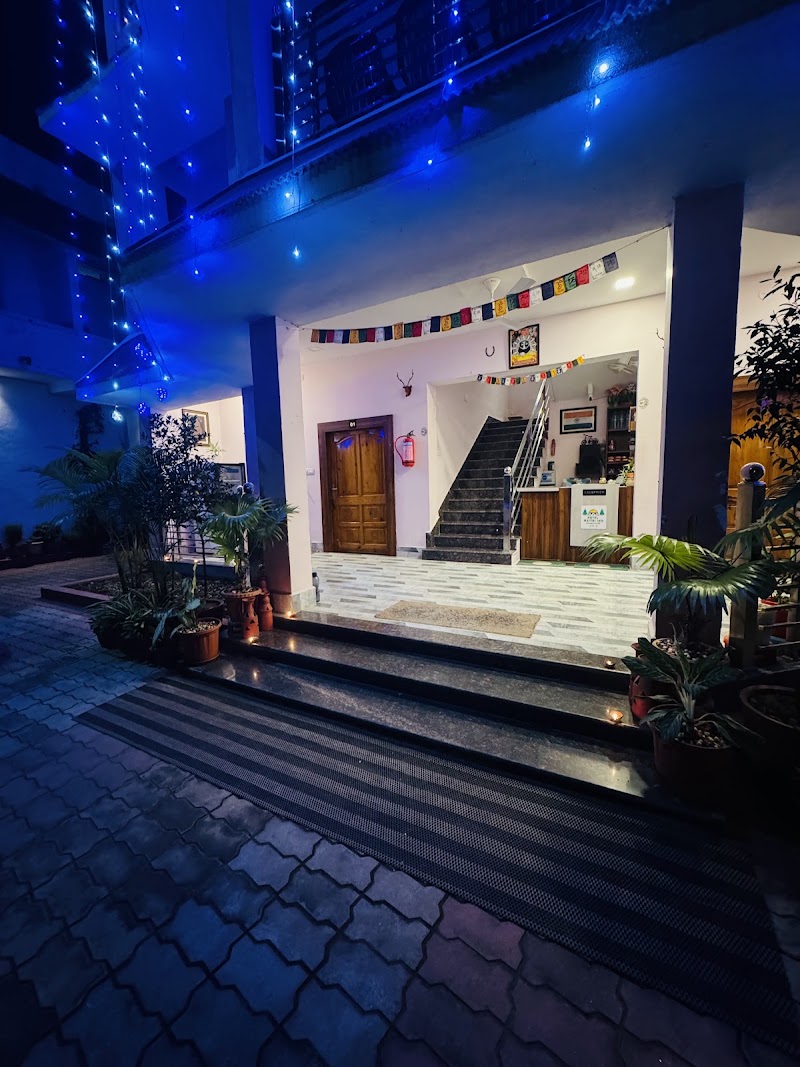 HOTEL MAITRI INN - HOTEL MAITRI INN At- Nrushinghpada, Paikamal Nrusinghnath Road, Paikamal, Odisha 768039, India