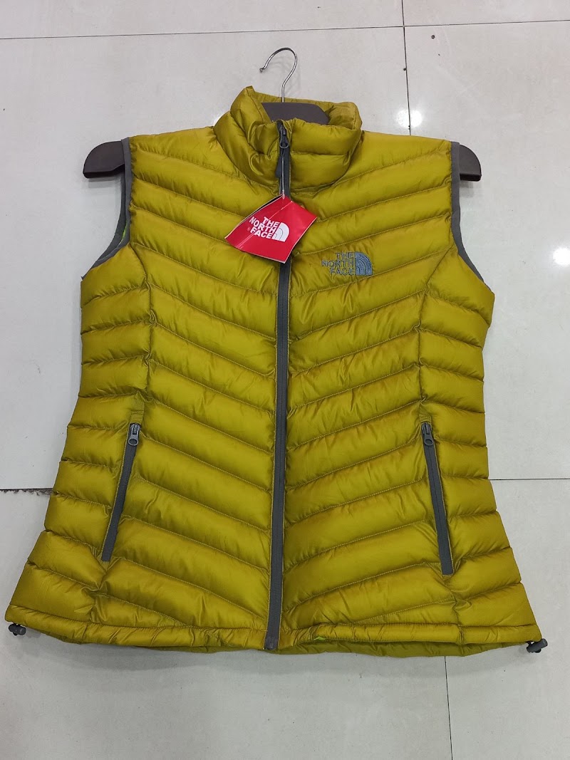 Sunrise Trekking Equipment Stores SALE and RENT - Sunrise Trekking Equipment Stores SALE and RENT 17 Street, Lakeside Rd, Pokhara 33700, Nepal