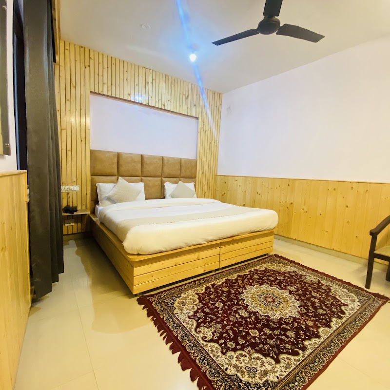 Hotel Cloud Height - Hotel Cloud Height Jogiwara Rd, near ekant lodge, McLeod Ganj, Dharamshala, Himachal Pradesh 176215, India