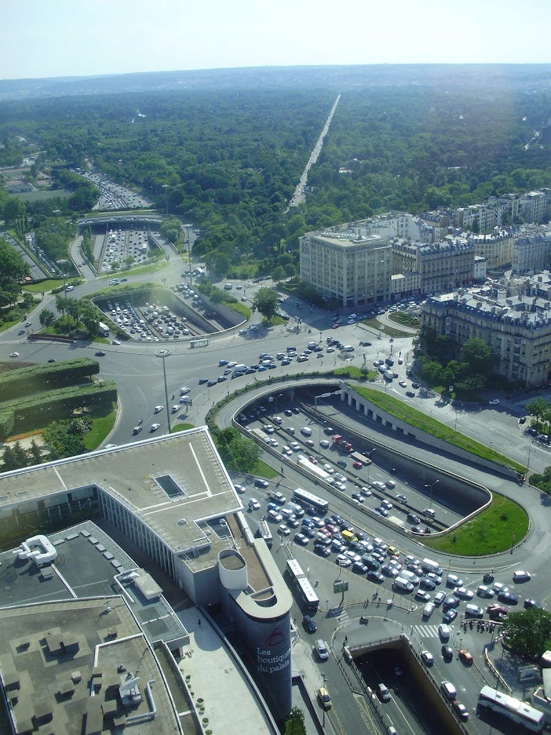 Porte Maillot RER - Boulevard Pereire - Porte Maillot RER - Boulevard Pereire 39 Rue Brunel, 75017 Paris, France