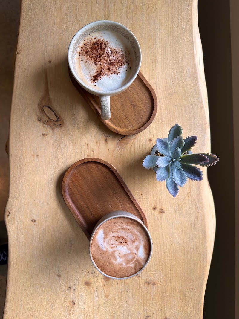 KOS Lofoten Café - KOS Lofoten Café, Bernt Salvesens vei 2, 8300 Svolvær, Norway