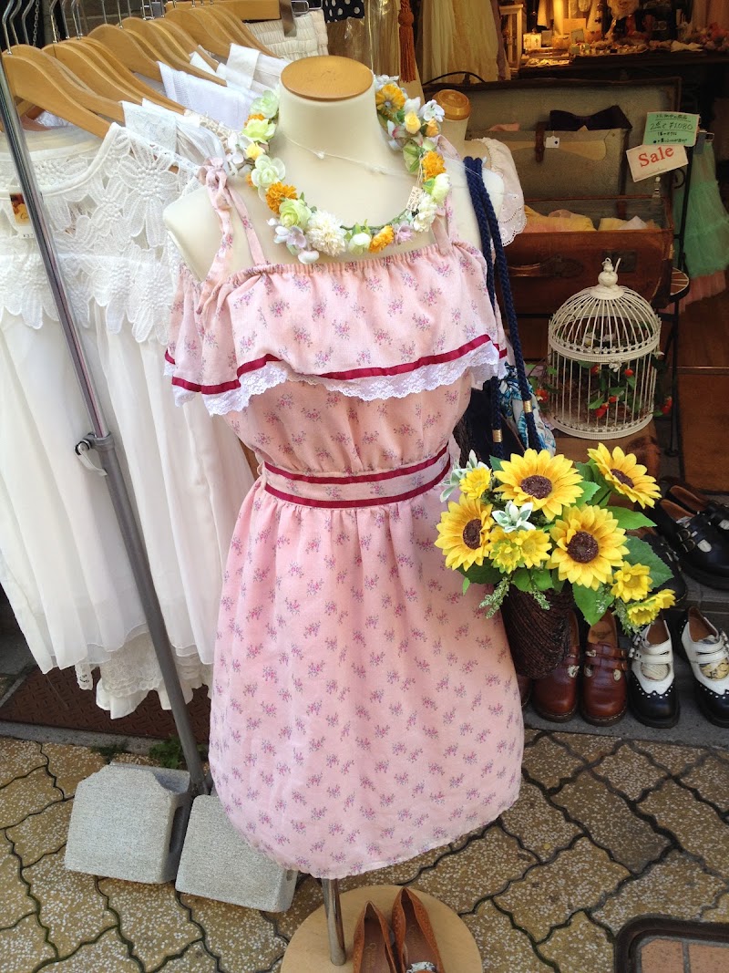 Vintage&Handmade Comyu - Vintage&Handmade Comyu 3-chōme-23-20 Kōenjiminami, Suginami City, Tokyo 166-0003, Japan