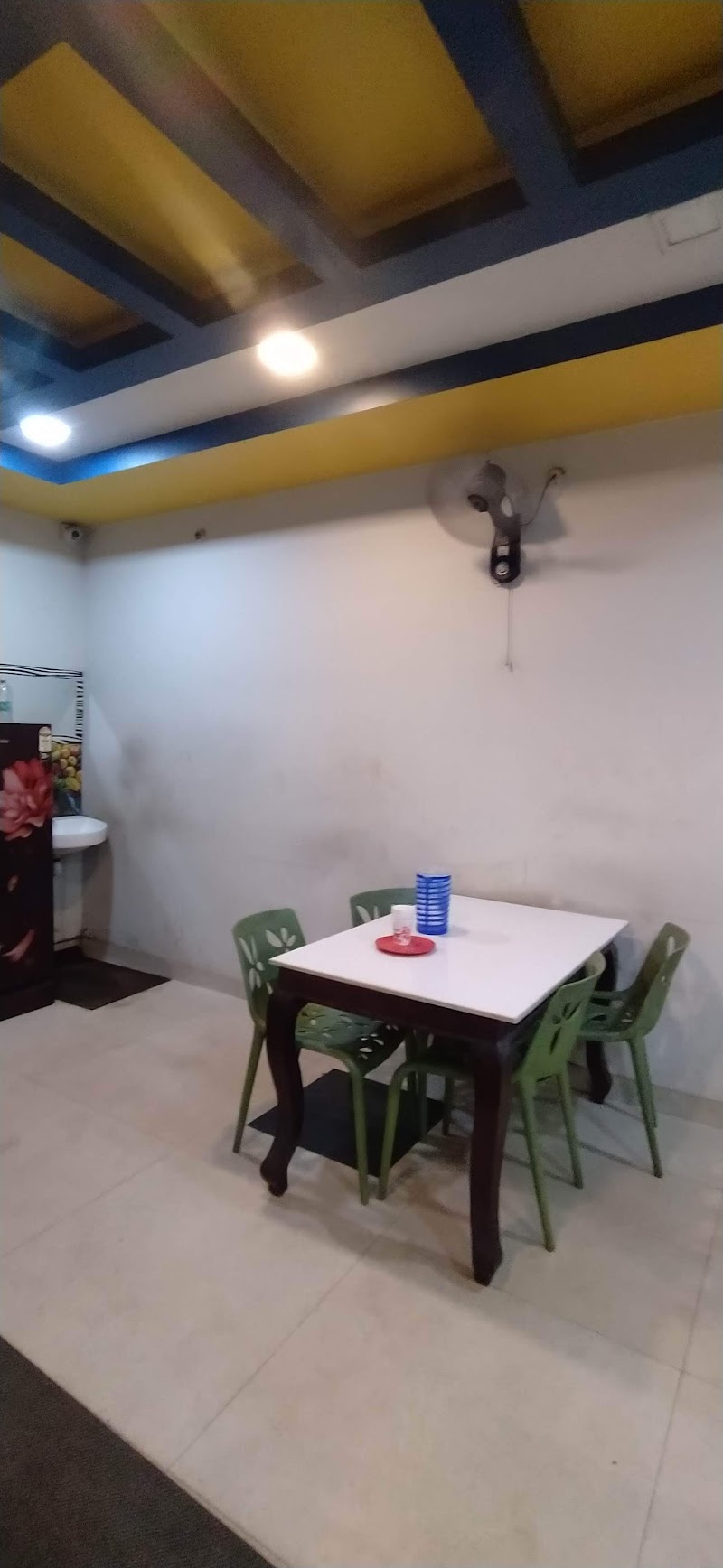Smoothie Bar - Smoothie Bar, WJJV+63Q, Adoor - Kollam Rd, Karicode, Chandanathope, Kottamkara, Keralam 691014, India