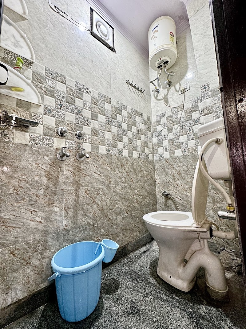 Nirvana Villa serviced apartments - Nirvana Villa serviced apartments A-99, Ramphal chowk, Chandar Vihar, Block B, Sector 7 Dwarka, Dwarka, New Delhi, Delhi, 110077, India