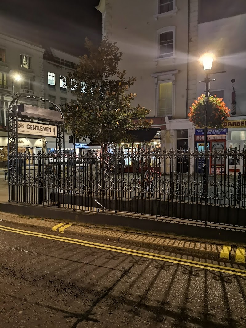 Arthur Court - Arthur Court, Queensway, London W2 5HP, UK
