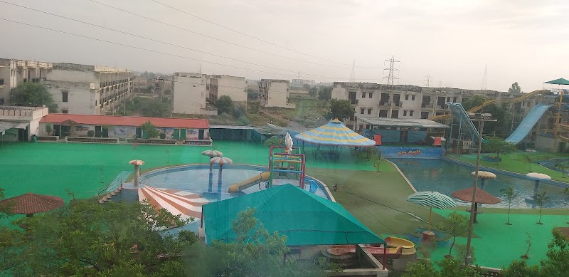 Splash The Resorts - Splash The Resorts, Marval, Auto Market Road Hisar Haryana 125011 IN, NH-65, Marval City, Talwandi Rana, Bir Hisar, Haryana 125005, India