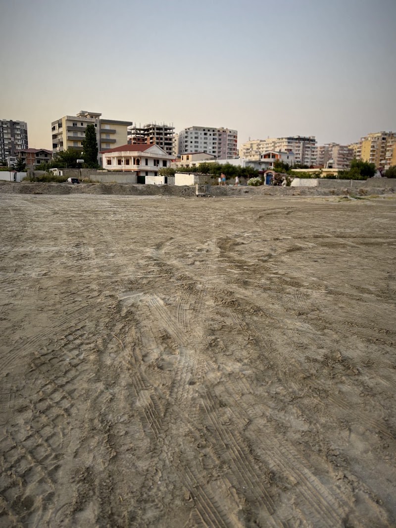 Plazhi i Vjeter - Plazhi i Vjeter, Rr. Sazani, Vlorë, Albania