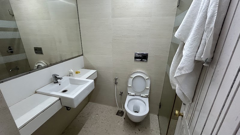 Capital Hotel - Capital Hotel 9, WRQM+JHQ, 128, Hazarimal Somani Rd, Azad Maidan, Fort, Mumbai, Maharashtra 400001, India
