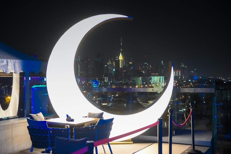 High Note Pool & Sky Lounge - High Note Pool & Sky Lounge Rooftop Level, Aloft Al Mina Hotel - الرفاعة - دبي - United Arab Emirates