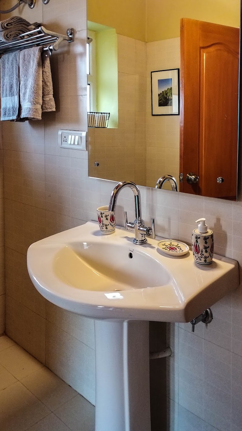 Esqape | Private Holiday Homes - Esqape | Private Holiday Homes, 202, Highland Cottages, Parvada, South Gola Range, Village Rd, Parvada, Mukteshwar, South Gola Range, Uttarakhand 263136, India