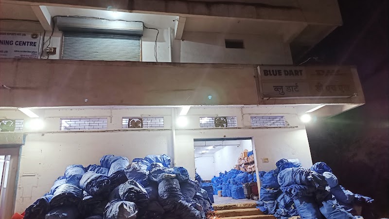 Blue dart express limited - Blue dart express limited Kota Rd, opposite of Narayani Bhawan, Ramnagar, Kota, Raipur, Chhattisgarh 492009, India