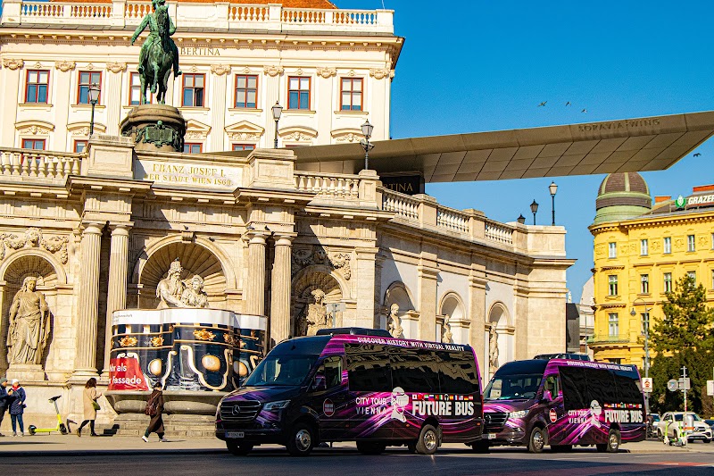 Future Bus Tours - Future Bus Tours, Albertinapl., 1010 Wien, Austria