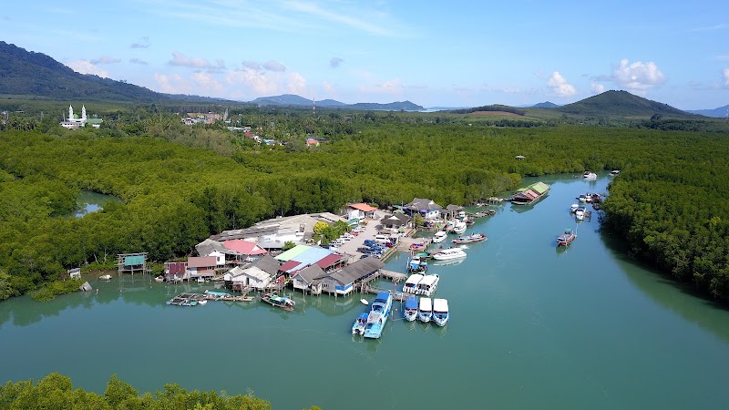 Bang Rong Pier Phuket - Bang Rong Pier Phuket, Pakhlok, Thalang District, Phuket 83110, Thailand