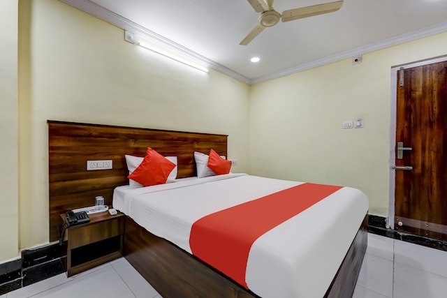 Collection O Hotel Srinivasa Residency - Collection O Hotel Srinivasa Residency 19-2-50, Old Renigunta Rd, Korramenugunta, Tirupati, Andhra Pradesh 517501, India