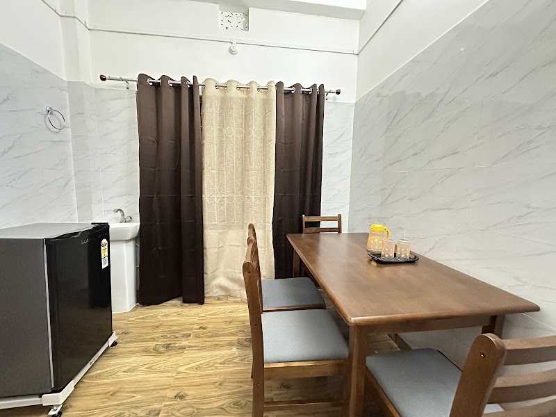 Whitewoods Stay - Whitewoods Stay PC2Q+QF2, Satyajit Roy Rd Bylane, Ward 23, Subhas Pally, Siliguri, West Bengal 734006, India