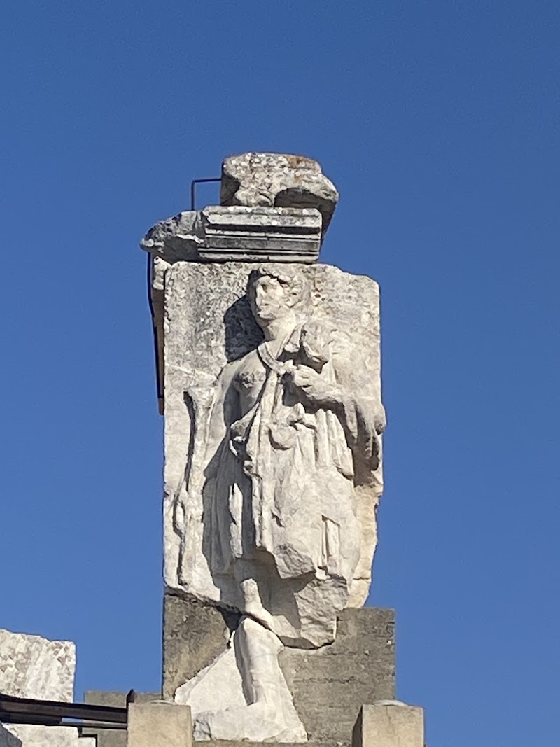 Selçuk Efes ören yeri - Selçuk Efes ören yeri Selçuk efes, Atatürk, 35000 Selçuk/İzmir, Türkiye