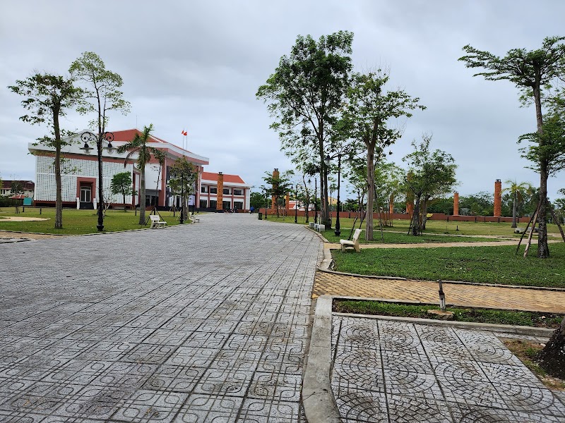Công viên Trung tâm Hội An - Công viên Trung tâm Hội An, 176 Lý Thường Kiệt, Hội An, Đà Nẵng, Vietnam