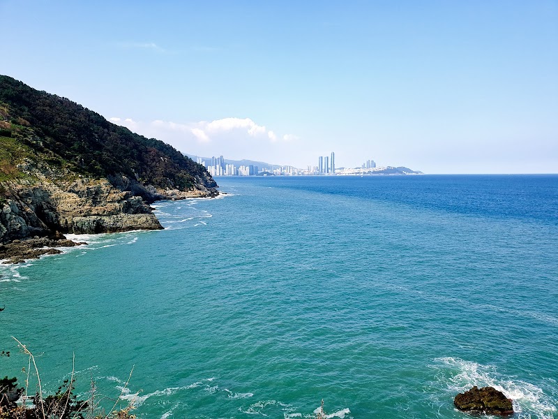 Haeparang-gil starting point (from Oryukdo to Igidae) - Haeparang-gil starting point (from Oryukdo to Igidae), South Korea, Busan, Nam-gu, 용호제2동 산196