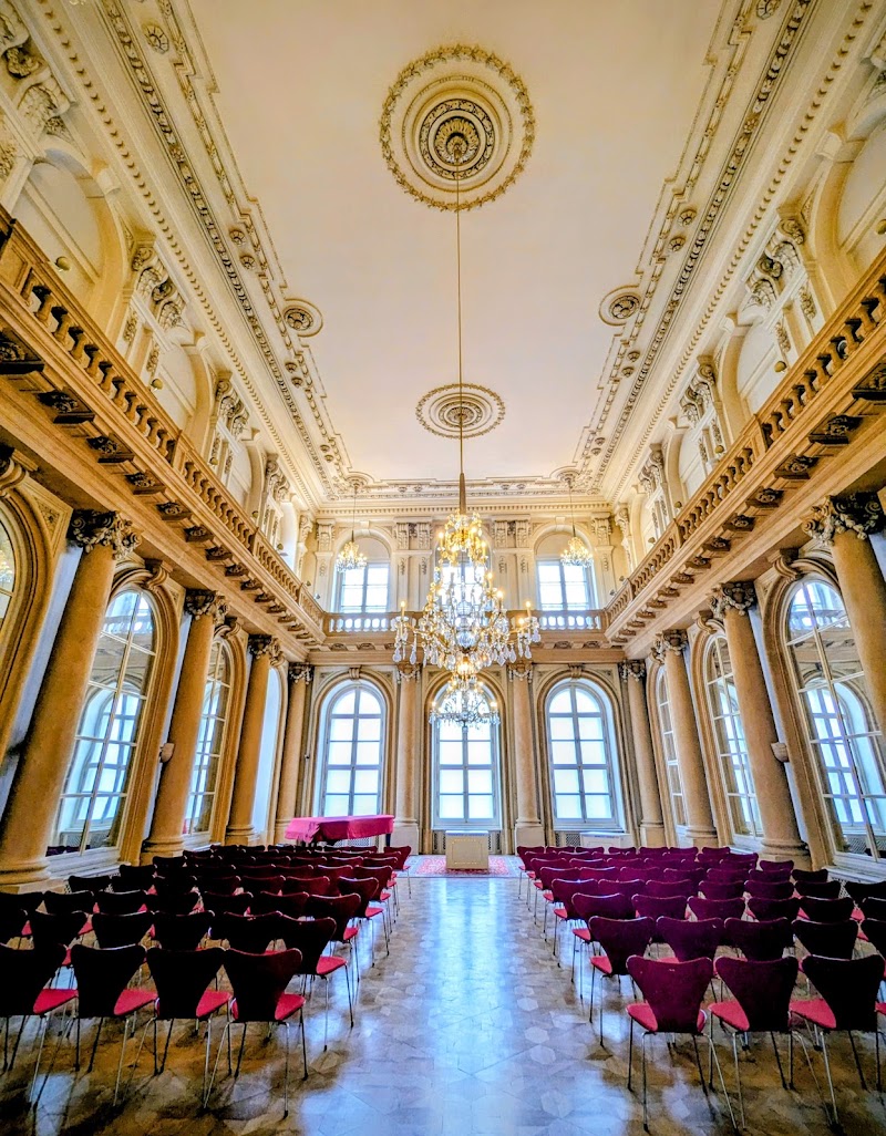Primacial Palace - Primacial Palace, Primaciálne námestie 2, 811 01 Bratislava, Slovakia