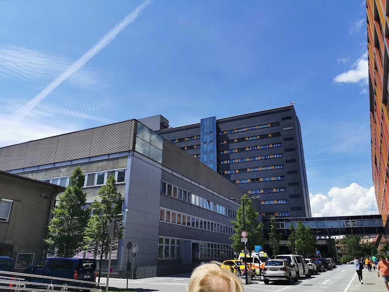 Department of Dermatology u. Venereology - Department of Dermatology u. Venereology Anichstraße 35, 6020 Innsbruck, Austria