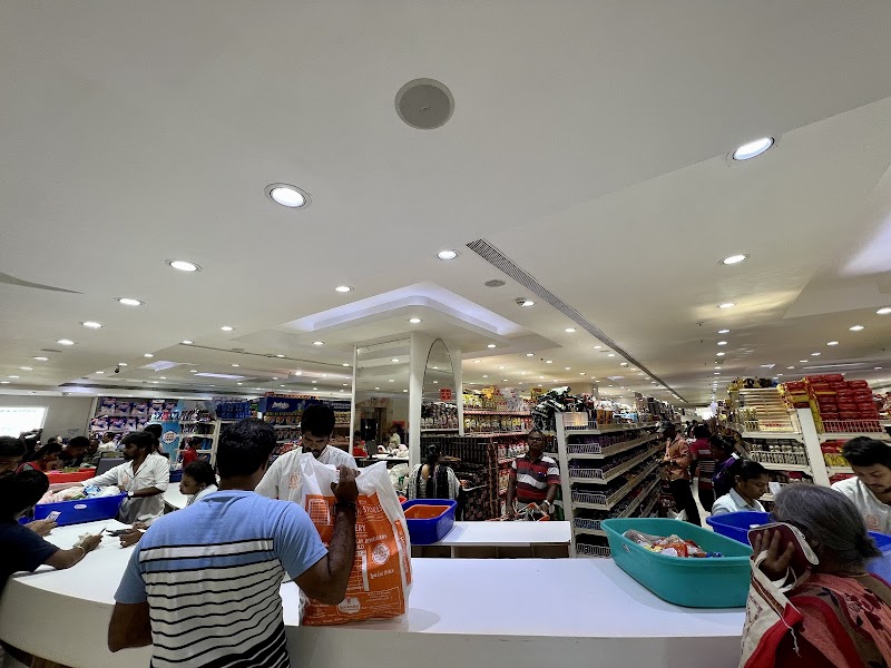 The Legend Saravana Stores - The Legend Saravana Stores 128 & 129, N Usman Rd, T. Nagar, Chennai, Tamil Nadu 600017, India