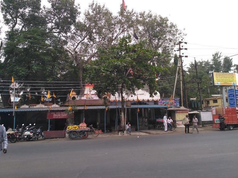 Shri Siddh Bhairav Ji and Shri Mahakaali Mata Temple - Shri Siddh Bhairav Ji and Shri Mahakaali Mata Temple 5QHH+G92, Indore Rd, Malipura, Ujjain, Madhya Pradesh 456001, India