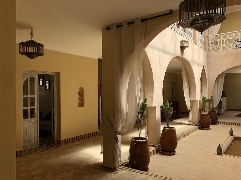 Luxury Camp Chebbi - Luxury Camp Chebbi Unnamed Road Merdani، Merzouga 52202, Morocco