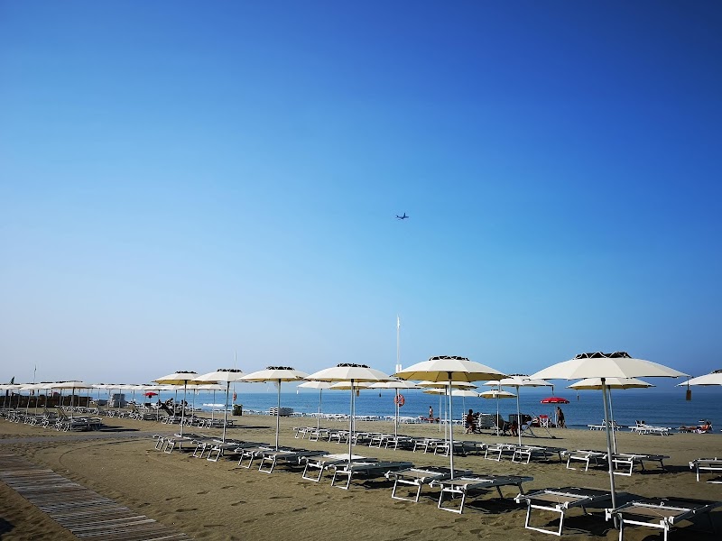 Stabilimento Balneare Miraggio Club - Stabilimento Balneare Miraggio Club, Lungomare di Ponente, 83, 00054 Fiumicino RM, Italy