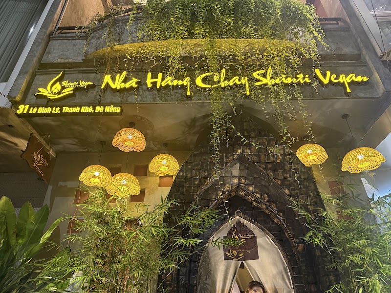 Nhà hàng chay Shanti Vegan Đà Nẵng - Nhà hàng chay Shanti Vegan Đà Nẵng 31 Lê Đình Lý, Thanh Khê, Đà Nẵng 550000, Vietnam