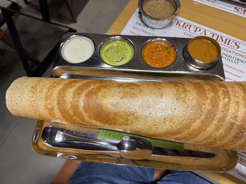 Gurukrupa Vegetarian Restaurant - Gurukrupa Vegetarian Restaurant Shop 2 Al Dorra Building - Park Area - 20B St - الكرامة - دبي - United Arab Emirates