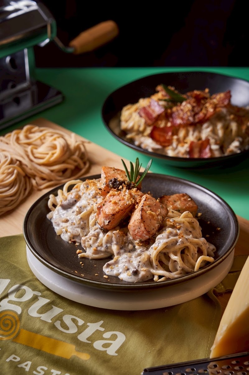 Augusta Fresh Pasta พาสต้าโรมันเส้นสด - Augusta Fresh Pasta พาสต้าโรมันเส้นสด, ตลาดนัดรถไฟ, Thanon Srinagarindra, Khwaeng Nong Bon, Khet Prawet, Krung Thep Maha Nakhon 10250, Thailand
