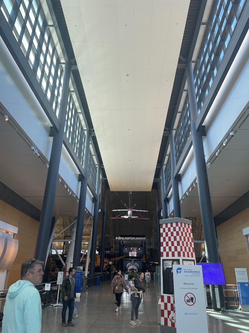 14390 Air and Space Museum Pkwy - 14390 Air and Space Museum Pkwy 14390 Air and Space Museum Pkwy, Chantilly, VA 20151, USA