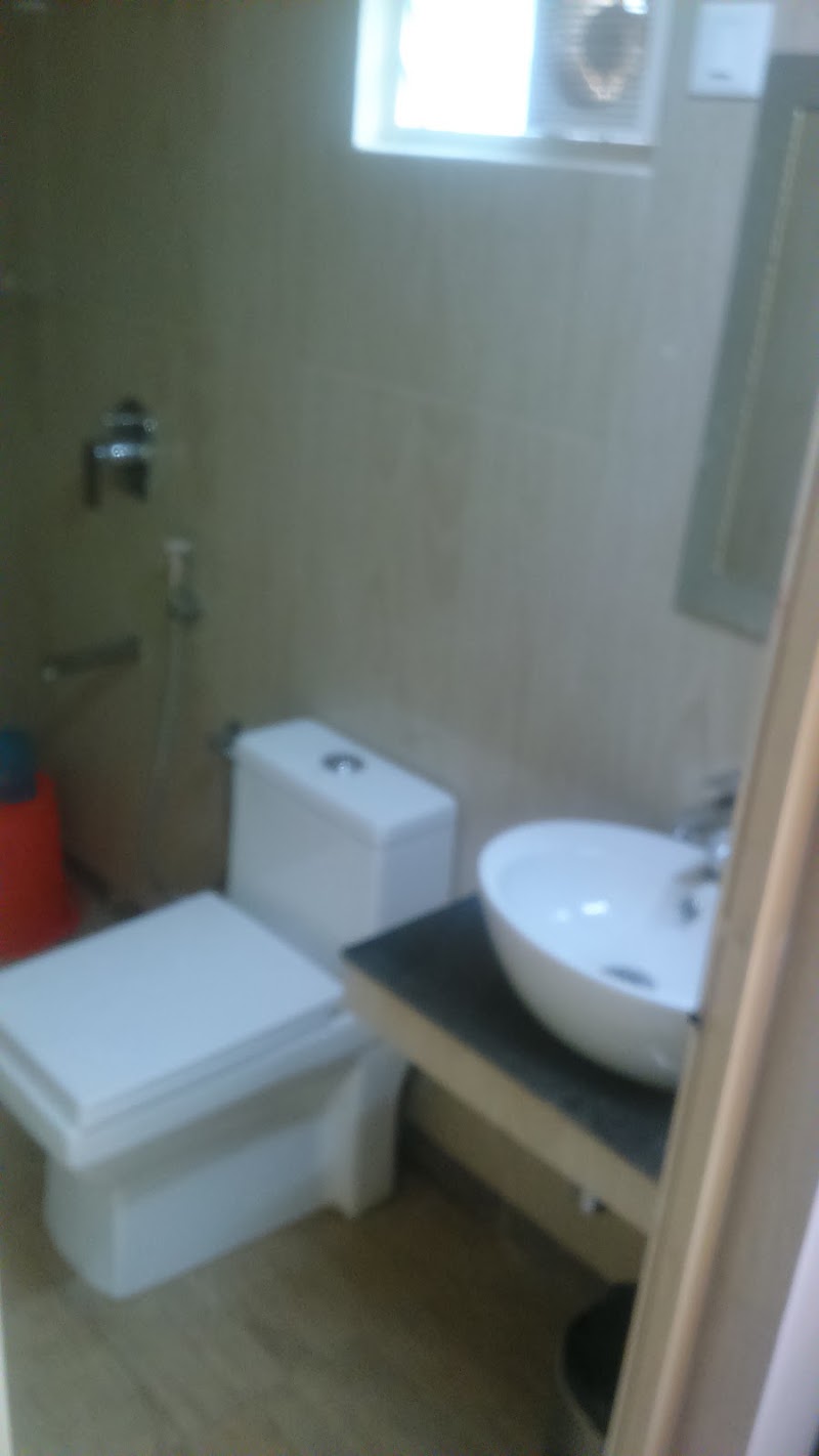 Hotel Breeze New Jalpaiguri - Hotel Breeze New Jalpaiguri Shankar Rd, Ward 27, Babupara, Siliguri, West Bengal 734004, India