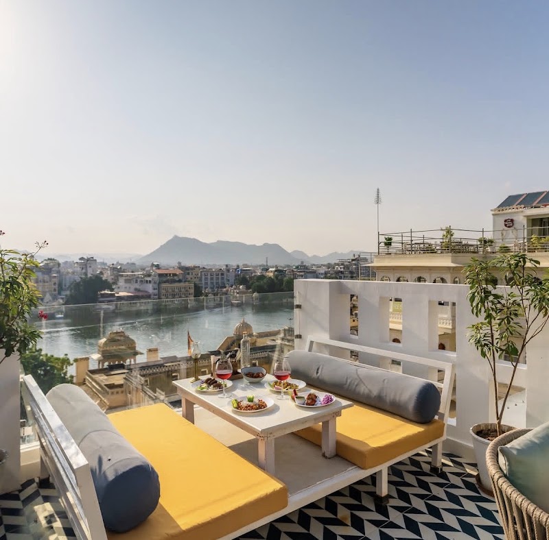 SELORA CAFE & ROOFTOP RESTAURANT - SELORA CAFE & ROOFTOP RESTAURANT 26/135, Lal Ghat Road, Old City, Udaipur, Rajasthan 313001, India