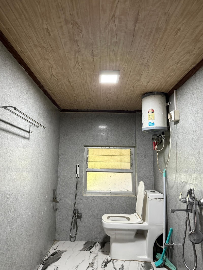 Oasis Apartment Homestay (2BHK Apartment with Breakfast) - Oasis Apartment Homestay (2BHK Apartment with Breakfast) near Zoo Directors Bunglow, above government college, Richmond Hill, Darjeeling, West Bengal 734101, India