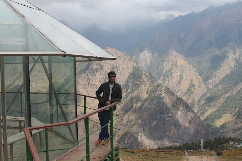 Ski & Snow Cliff Top Club Holiday Resort at Auli, Uttarakhand - Ski & Snow Cliff Top Club Holiday Resort at Auli, Uttarakhand The Cliff Top Club, Auli, Auli Laga Joshimath, Auli Laga Salude, Uttarakhand 246443, India