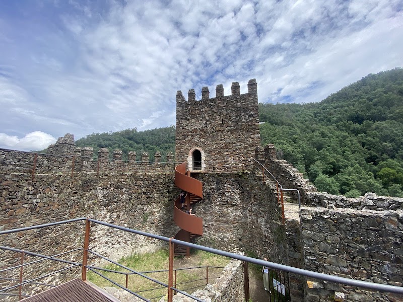 Castle of Lousã - Castle of Lousã 3200 Lousã, Portugal