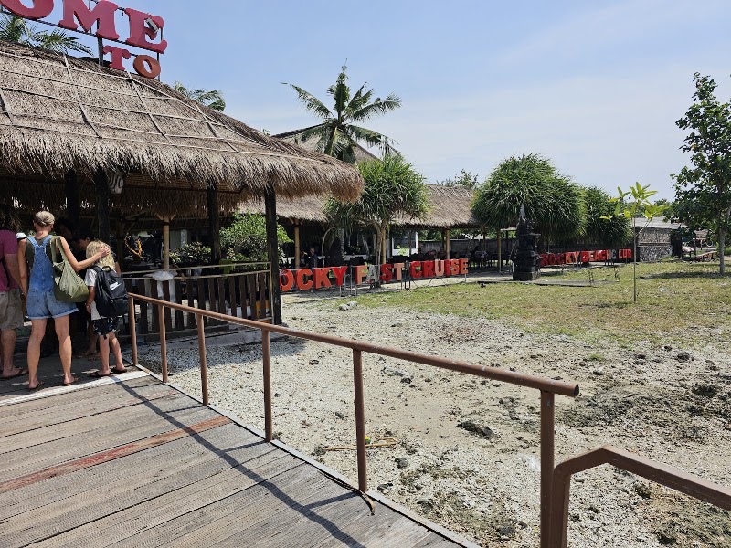 Rocky Fast Boat Harbour Pickup Point - Rocky Fast Boat Harbour Pickup Point, Unnamed Road, 8F85+FQ3, Jungutbatu, Nusa Penida, Klungkung Regency, Bali 80771, Indonesia