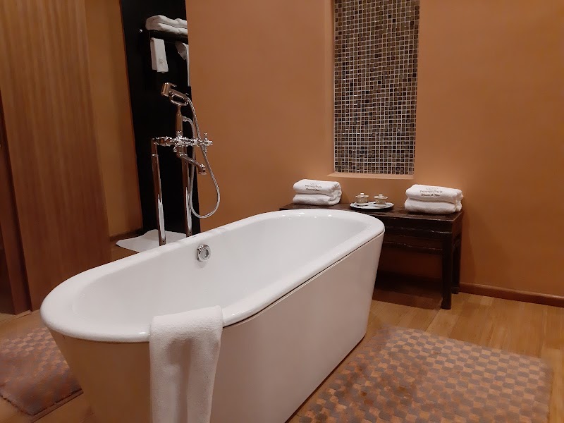 Terma Linca Resort & Spa - Terma Linca Resort & Spa Babesa-Thimphu Expressway, Thimphu 11001, Bhutan